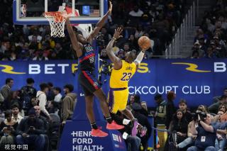 利物浦左后 利物浦左后